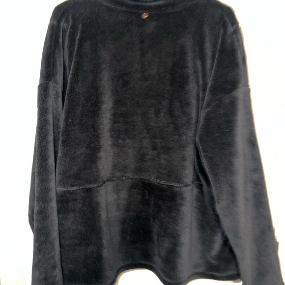 Lane Bryant Pull-Over Super Soft Fleece by Livi Active sz 18/20 in Black - Picture 5 of 6
